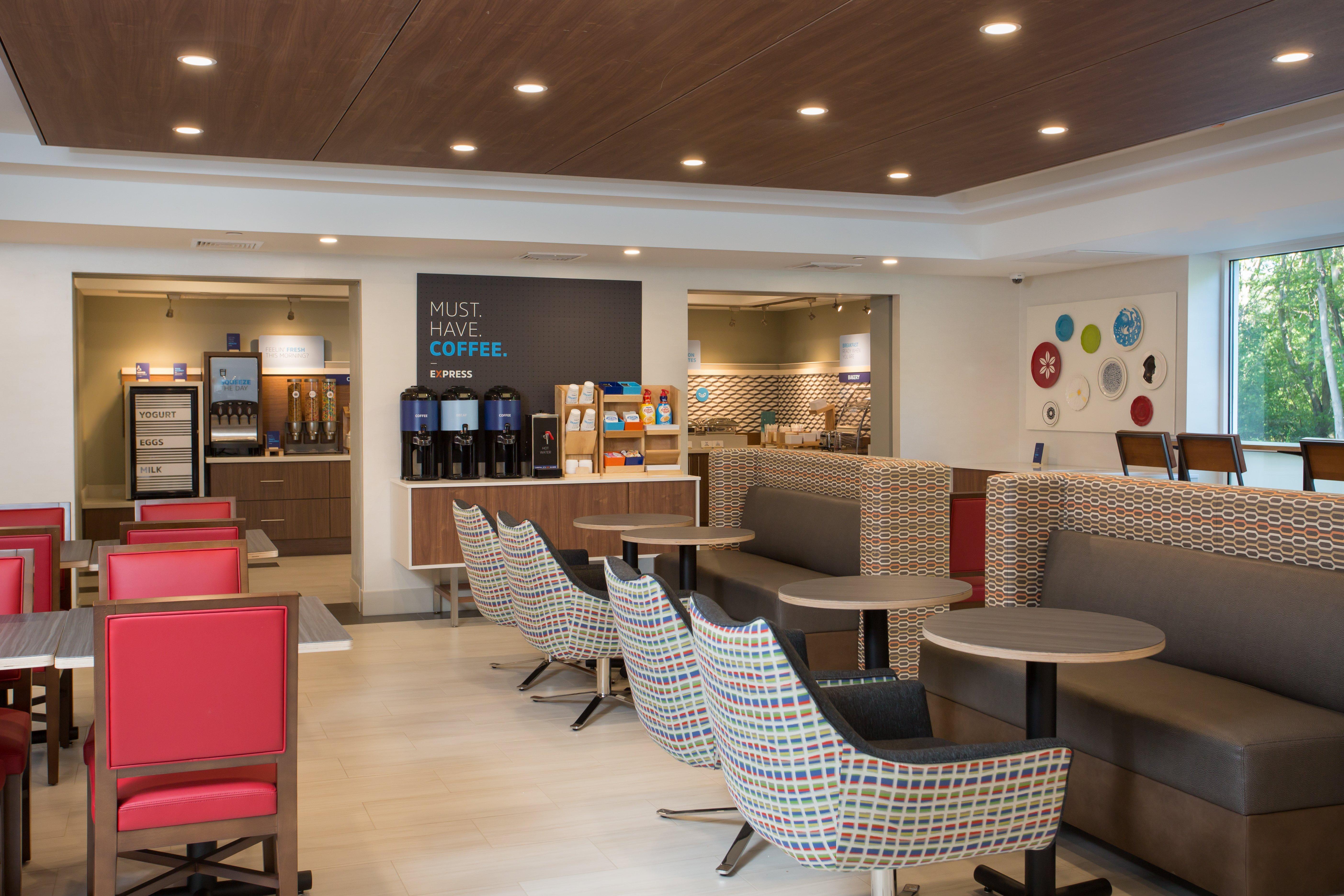Holiday Inn Express Chelmsford By Ihg Buitenkant foto