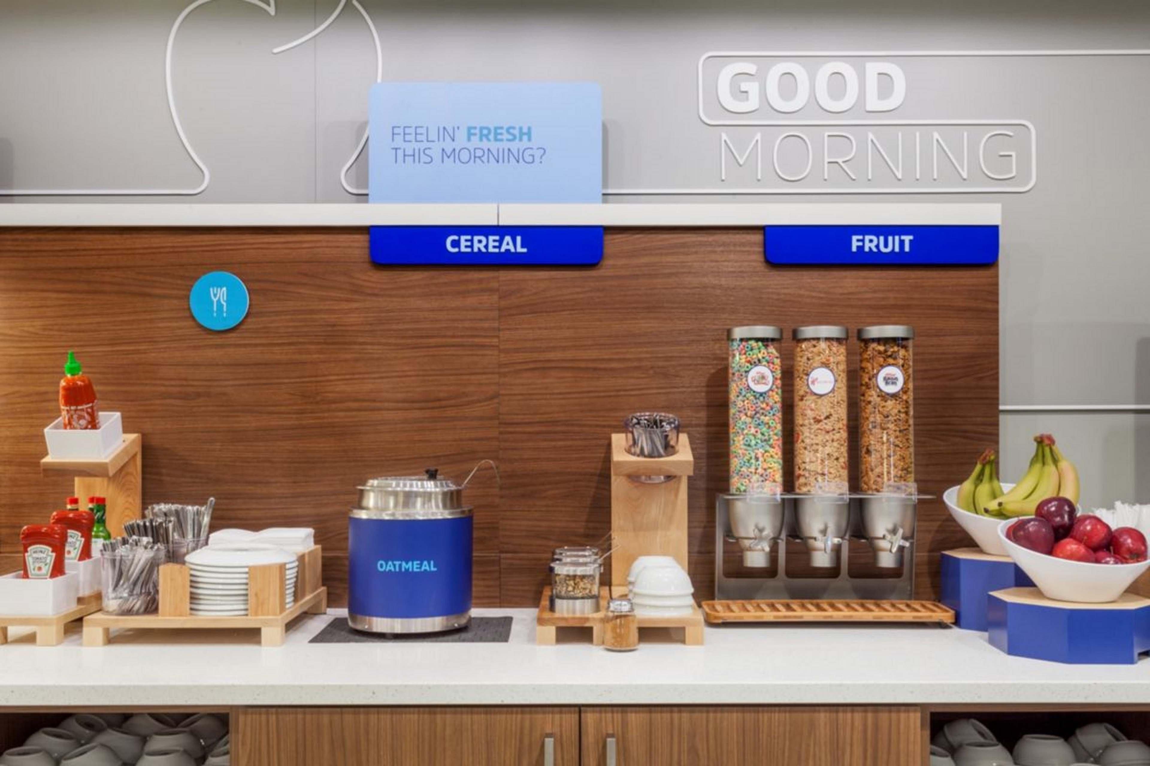 Holiday Inn Express Chelmsford By Ihg Buitenkant foto