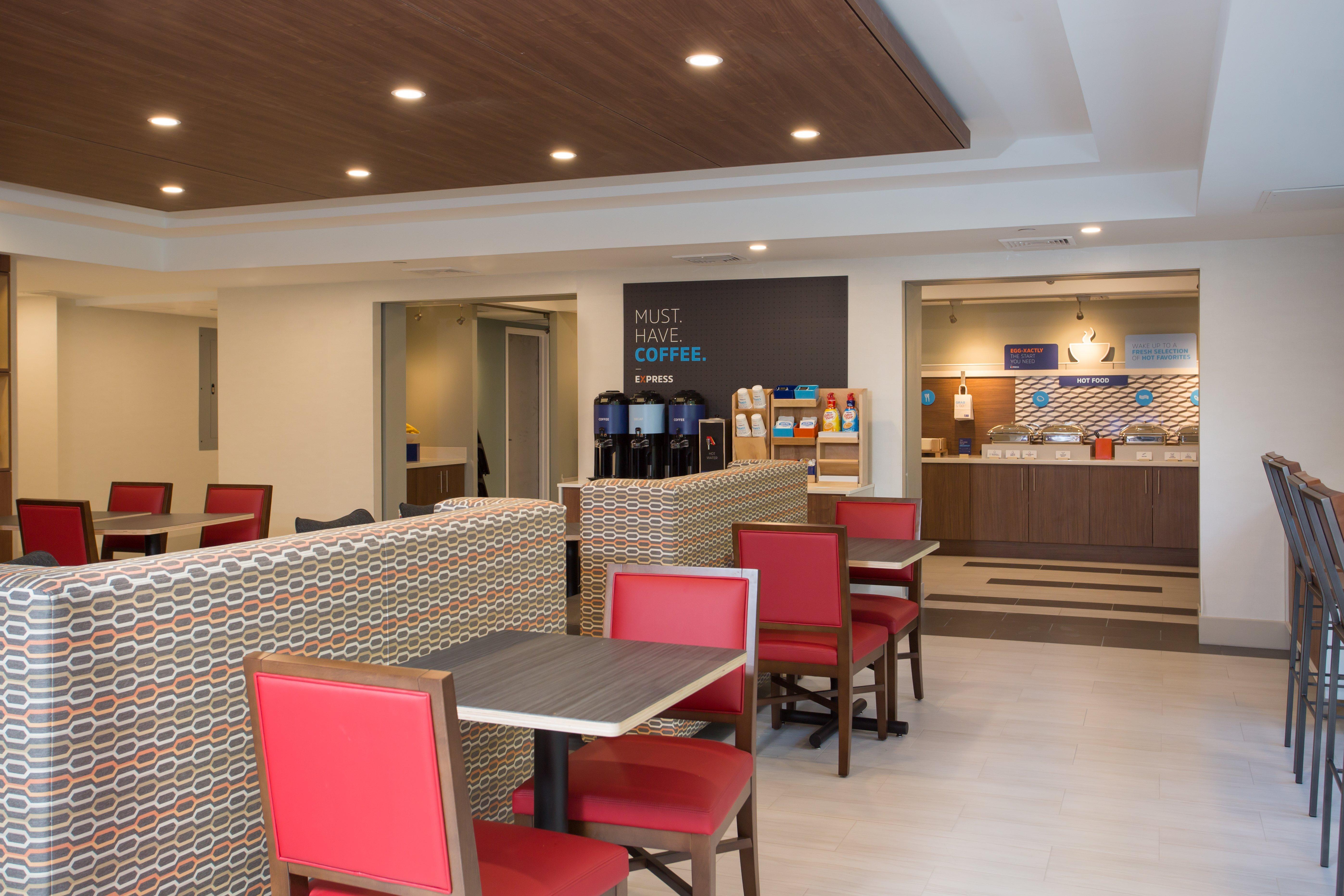 Holiday Inn Express Chelmsford By Ihg Buitenkant foto